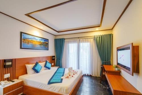 Deluxe Double Room with Pool View