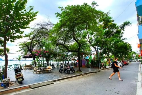 Hanoi Home 2 - Lake View Apartment0