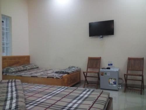 Quadruple Room with Private Bathroom
