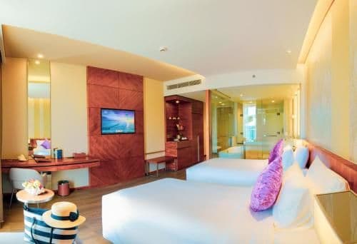 Twin Room with City View