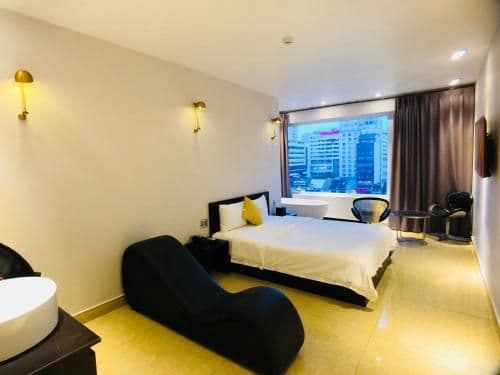 V.I.P Double Room with River View, Bathtub