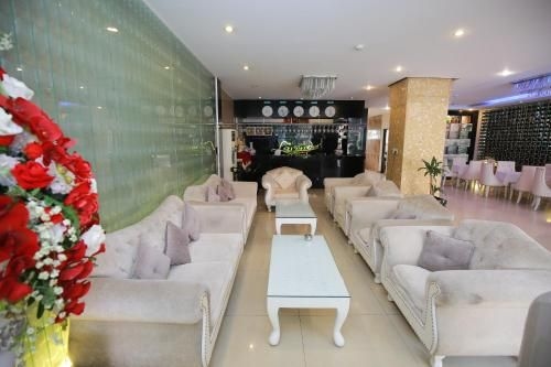 โรงแรมลาเวนเดอร์ (Lavender Hotel)4