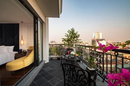 Soleil Suite Room with Balcony