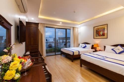 Deluxe Family Room