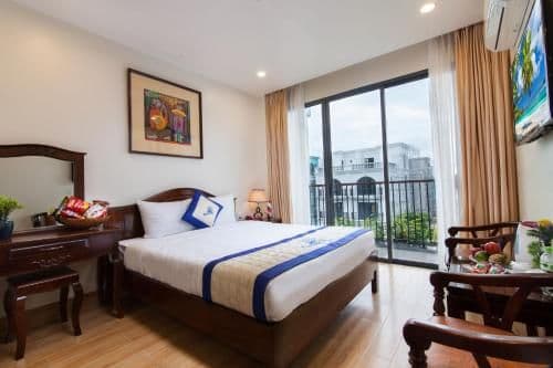 Queen Room with Balcony