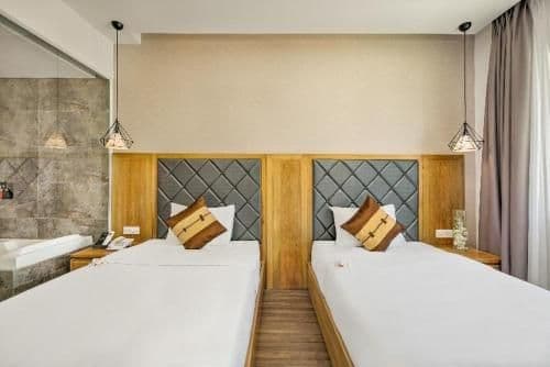 Room #412402139