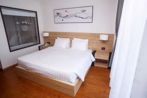 Deluxe King Room