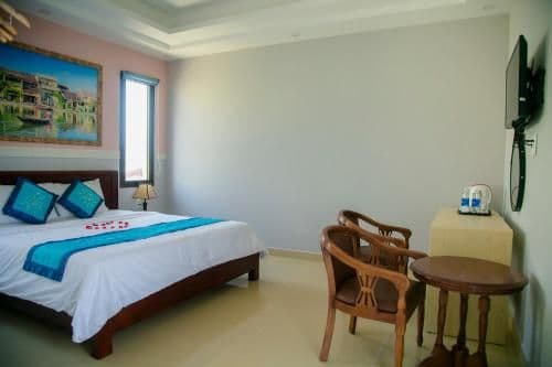 Deluxe Double or Twin Room with Pool View