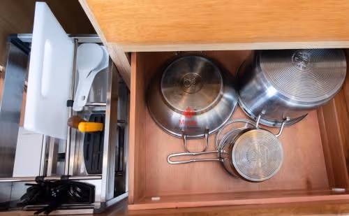 Executive One-Bedroom Apartment (4 Adults)