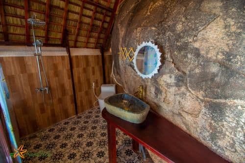Deluxe Double Room with Balcony and Sea View