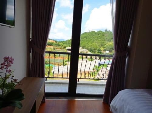 Double Room with Mountain View