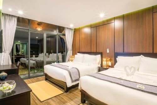 Deluxe Family Room