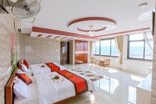 Family Room with Lake View
