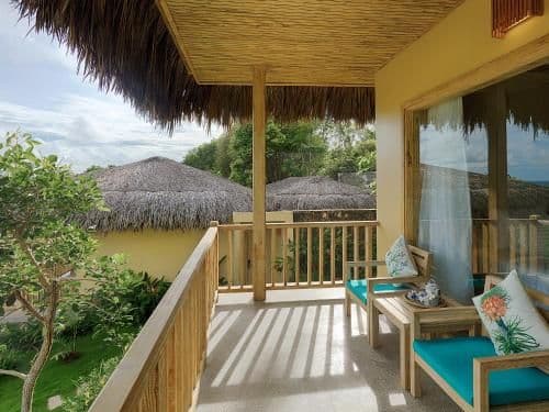 Hill Bungalow with bathtub