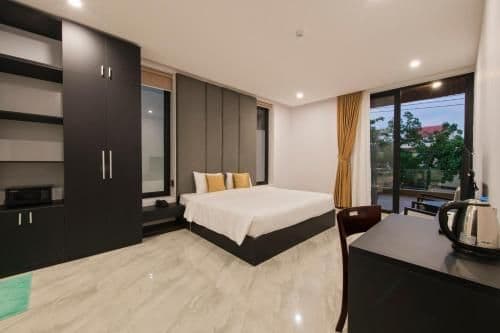 Suite with Pool View