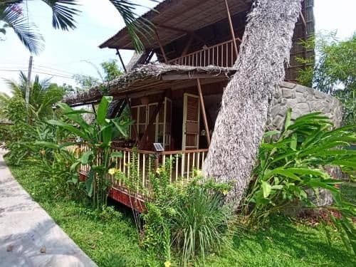 Deluxe Bungalow with Garden View