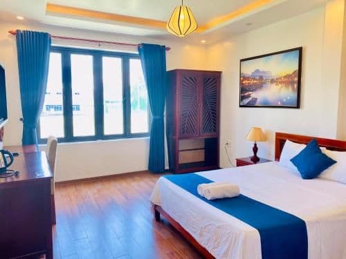 Deluxe Double Room with Window