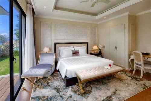 Three Bedroom Beach Front Villa - Private Pool