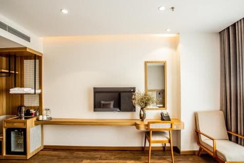 Deluxe Double or Twin Room with City View