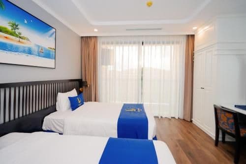 Suite with Balcony