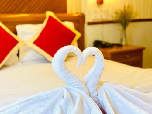 Deluxe Room (2 Adults + 1 Child)