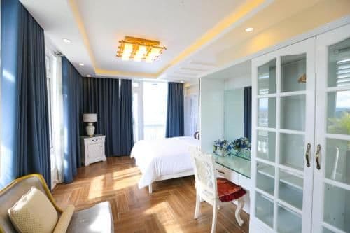 Penthouse Apartment