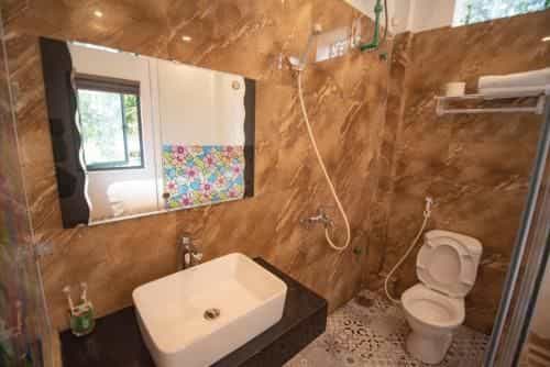 Long Hotel and motobike rental Long Hotel and motobike rental