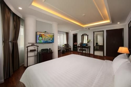 โรงแรมฮาแลส (Halais Hotel)2