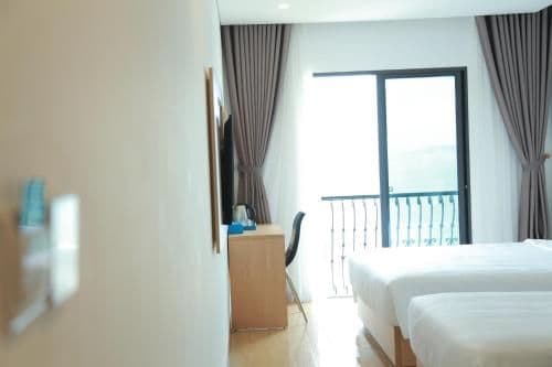 Deluxe Triple Room with Sea View