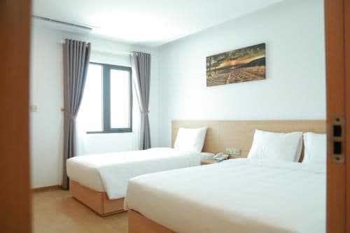 Triple Room with City View