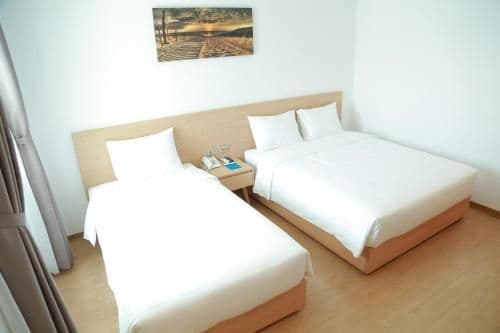 Triple Room with City View