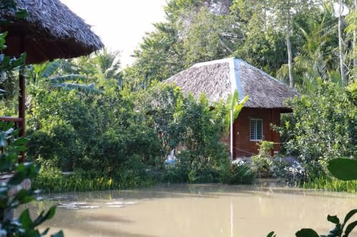 Bungalow with Garden View