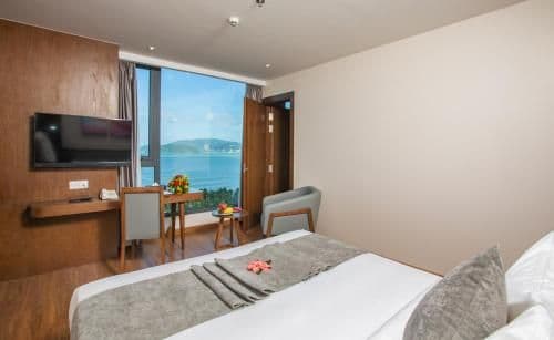 Deluxe Family with Sea View