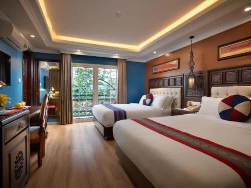 Deluxe Family Room