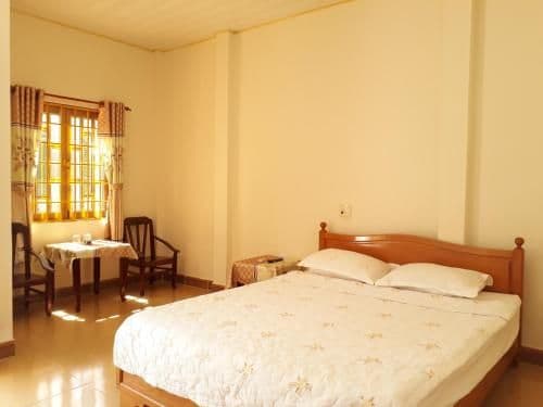Deluxe Double Room (2 Adults + 1 Child)