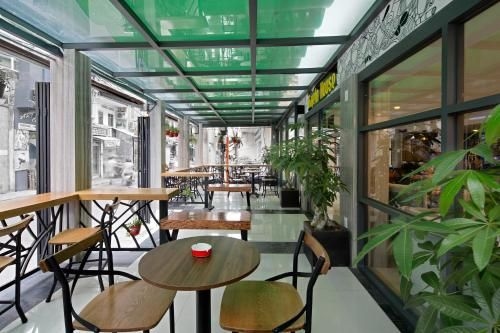 Green Star Hotel1