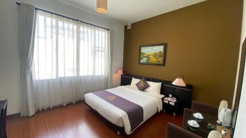Queen Room