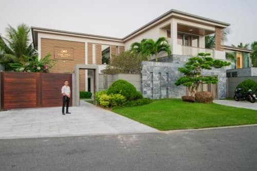 Villa with Sea View