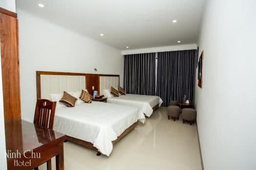 Large Double or Twin Room