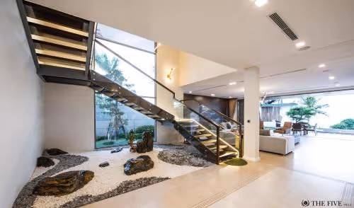 Villa with Sea View