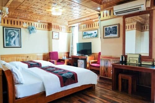Deluxe Double or Twin Room with City View