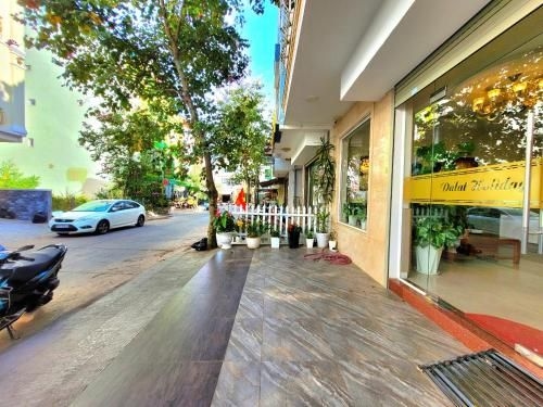 Dalat Holiday Hotel1