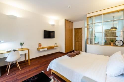 Deluxe Apartment