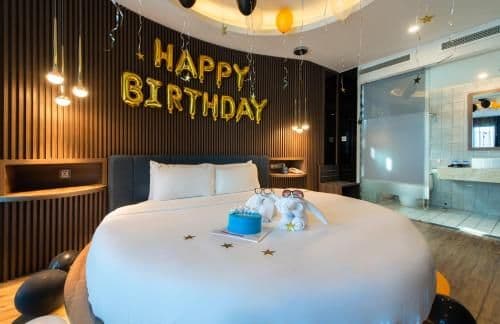 Junior Suite with Balcony
