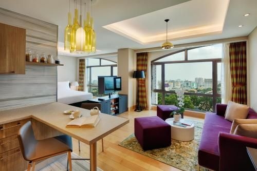 Sherwood Suites0