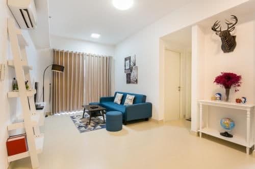 Apartment with Lake View