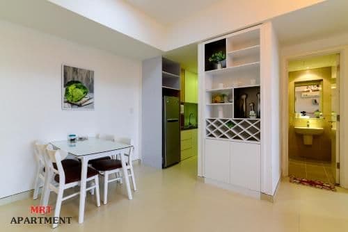Apartment with Lake View