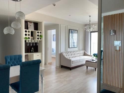 Apartment with Lake View