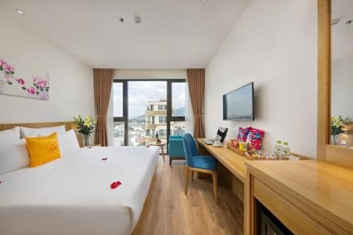 Deluxe King Room
