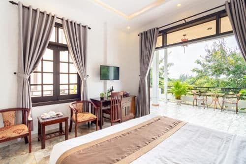 Deluxe Double Room with Balcony